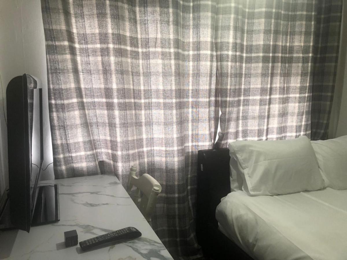 Ella'S Place Hotell Luton  Eksteriør bilde